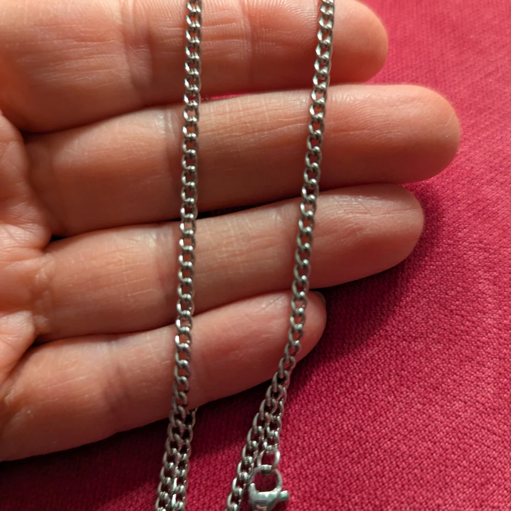 Elegant Silver Chain Necklace